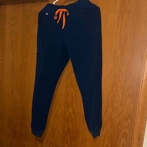Women’s Caribbean blue jogger scrub pants in size XS